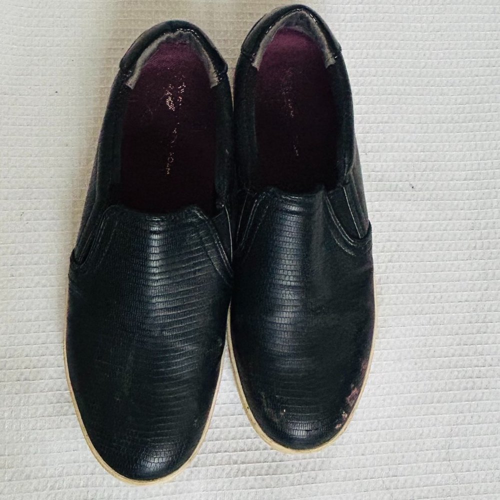 Dr. Scholls Wander Up Black Snakeskin Slip-On's | Size 8.5